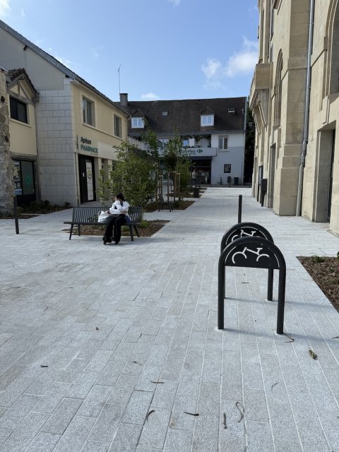 ARVAL architecture - PLACE – PONT-STE-MAXENCE - 14 ARVAL - PLACE - PONT-STE-MAXENCE