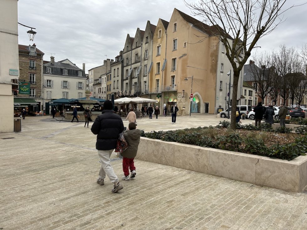 ARVAL architecture - PLACE DU MARCHE – LAGNY-SUR-MARNE - 9 ARVAL - Place du marché aux blés à Lagny-sur-Marne