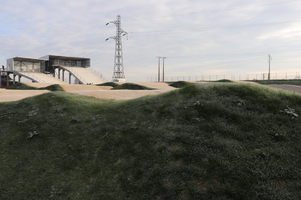 ARVAL architecture - Piste internationale de BMX – Venette - 3 ARVAL BMX Venette