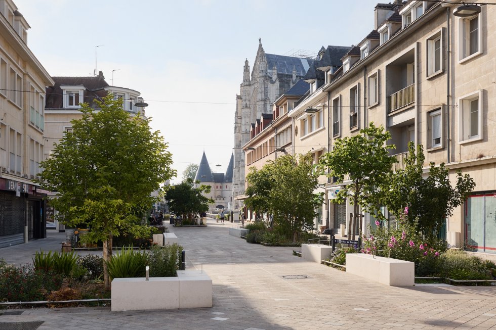 ARVAL architecture - Rues Carnot et des Jacobins – BEAUVAIS - 1 ARVAL architecture - Rues Carnot et des Jacobins – BEAUVAIS - 1