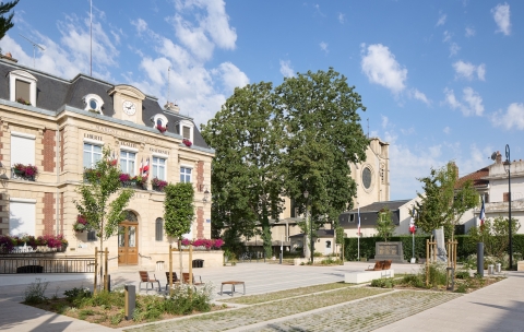 PARVIS MAIRIE – MARGNY-LES-COMPIEGNE